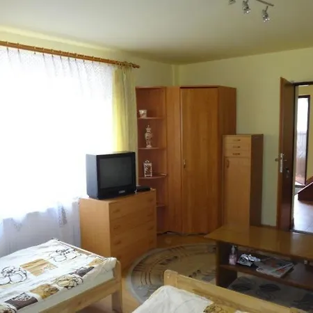 Pogoń Hostel *